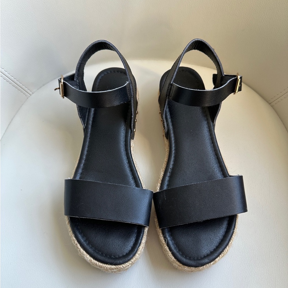 Cushionaire Melissa Platform Wedge Espadrille Sandals in Size 7.5 - Picture 8 of 13